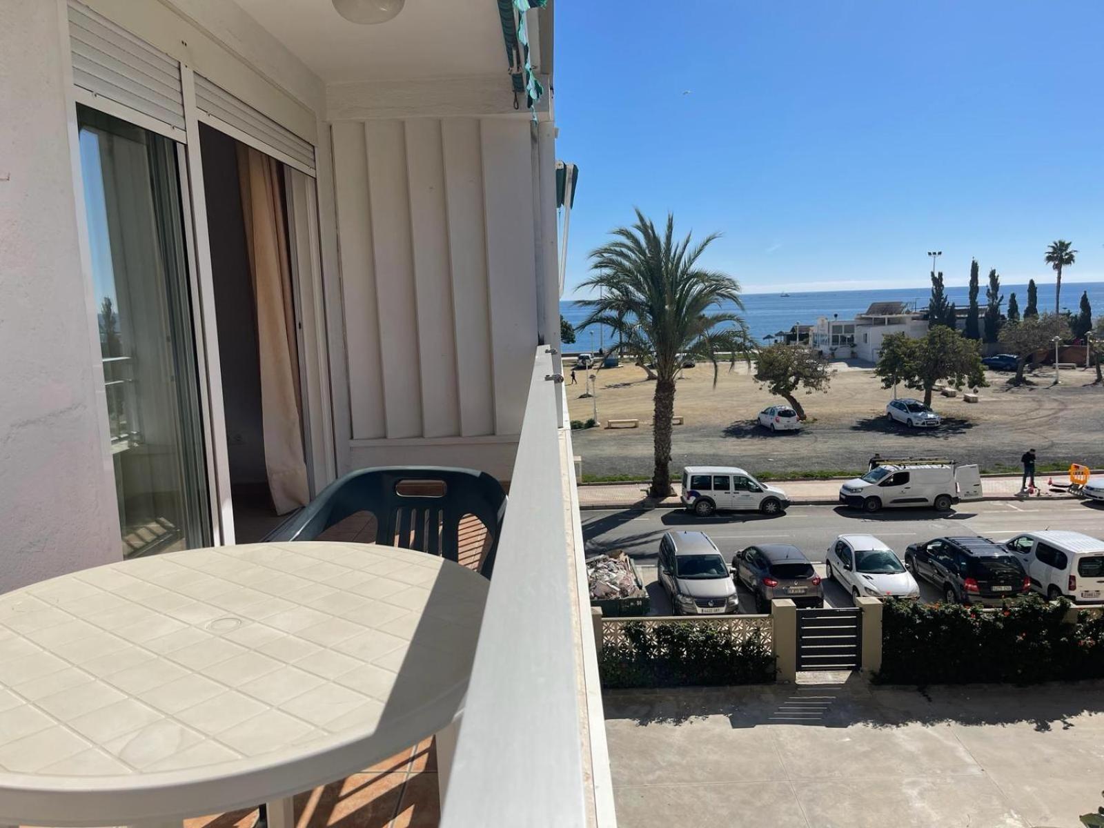Apartamento APCOSTAS - Torre del Mar Playa Exterior foto